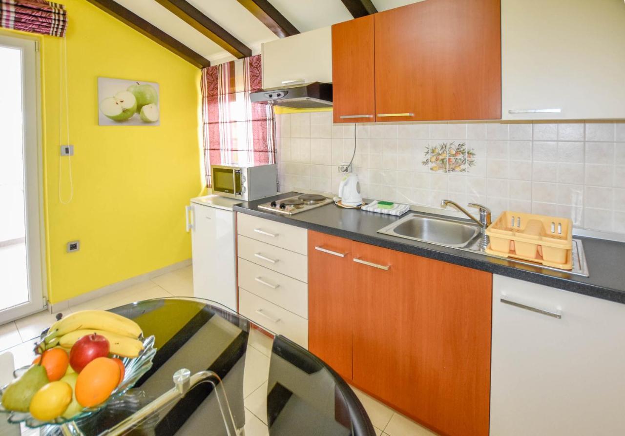 Jacqueline Apartment Pakostane